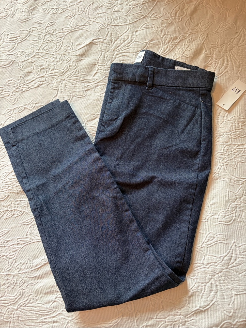 GAP Women's Dark Blue Stretch Jean 8 new